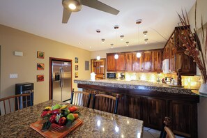 Dining - A-303 Enjoy Your Vacation In This Delightful Remodeled Condominium! (Cabo San Lucas)
