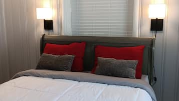 1 bedroom, WiFi, bed sheets