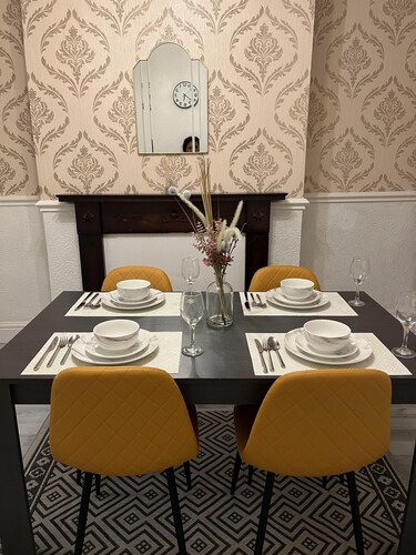 Remarkable 3-bed House in Liverpool