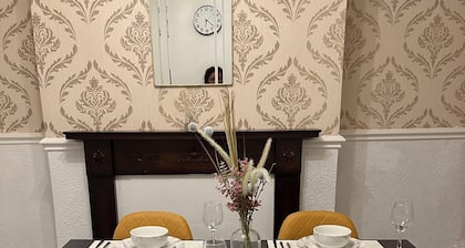 Remarkable 3-bed House in Liverpool