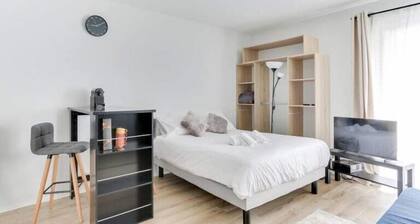 Charmant studio avec Parking#Tours les Halles
