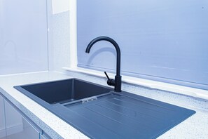 House | Private kitchen - Manchester Charm - 3 Bedroom House (Stockport)