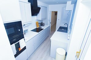 House | Private kitchen - Manchester Charm - 3 Bedroom House (Stockport)
