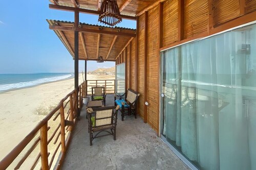 ¡vive el Paraíso en Justo en la Gloria! ¡goza Esta Casa de Playa y Vista al Mar!