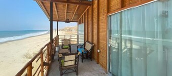 ¡vive el Paraíso en Justo en la Gloria! ¡goza Esta Casa de Playa y Vista al Mar!