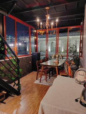Terrace/patio - Cozy Fun Homestay 16 (Hanoi)