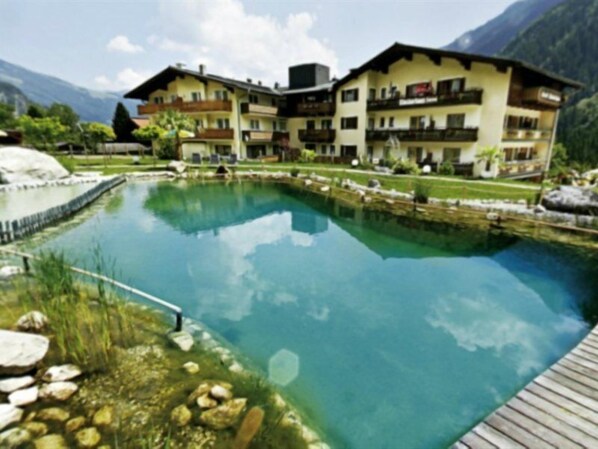 Pool - Nationalparkhotel Klockerhaus (Krimml)