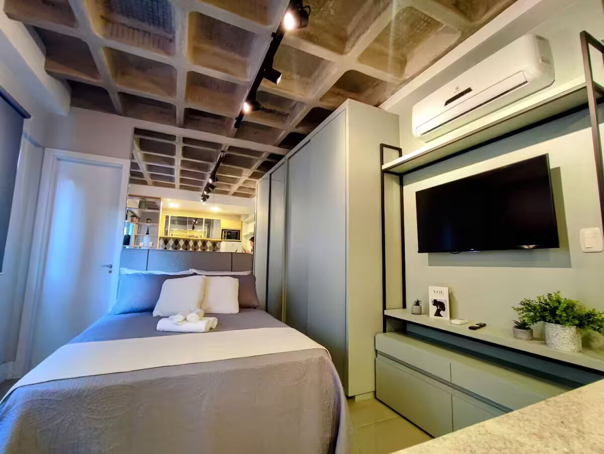 1 quarto, escrivaninha, ferros/tábuas de passar roupa, Wi-Fi de cortesia