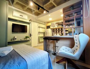 1 Schlafzimmer, Schreibtisch, Bügeleisen/Bügelbrett, kostenloses WLAN