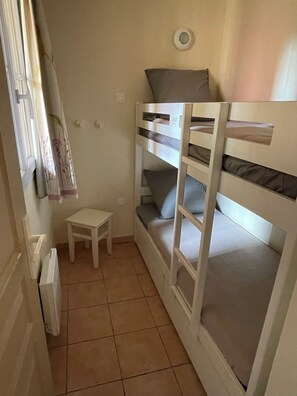 2 habitaciones y caja de seguridad en la habitación 