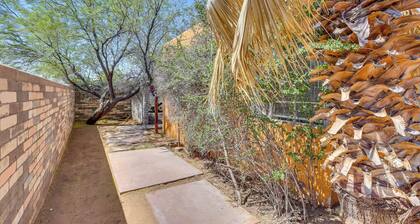 Central & Quaint Phoenix Condo - Pets Welcome!