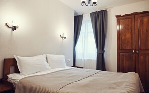 Cozy Apartment | 2 bedrooms, Select Comfort beds, desk, blackout drapes