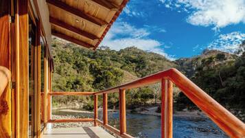 Comfort Villa | Bilik Mandi | Pancuran mandi, hulu semburan mandi hujan, tuala disediakan, sabun