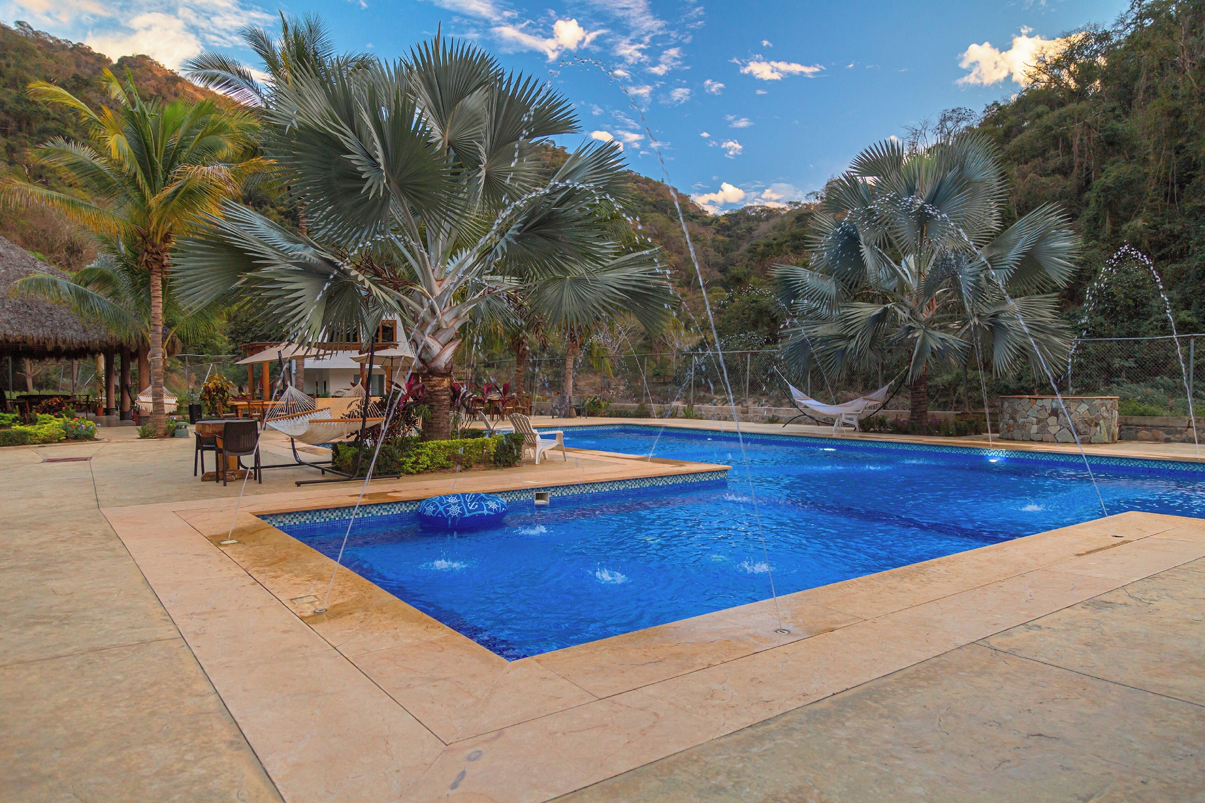 Kolam renang outdoor