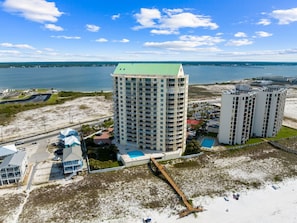 Exterior - WaveSong: Luxurious Beachfront Condo at Navarre Beach. Sleeps 9 (Navarre)