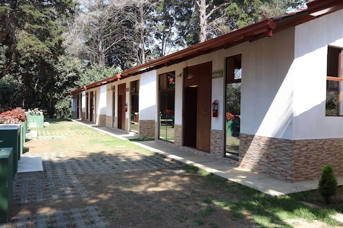 Hotel Senderos de Alux