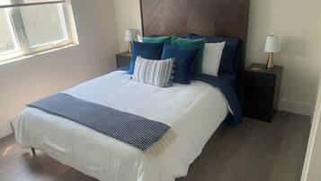 2 bedrooms, desk, iron/ironing board, free WiFi