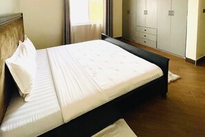 1 Schlafzimmer, Bügeleisen/Bügelbrett, kostenloses WLAN, Bettwäsche