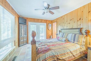3 habitaciones, escritorio, tabla de planchar con plancha y wifi gratis
