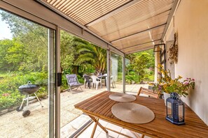 Outdoor dining - Ty Colo Plougasnou - Longère à 2.5km de la plage (Plougasnou)