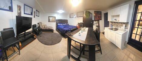 1 makuuhuone, silitysrauta/-lauta, Wi-Fi, vuodevaatteet