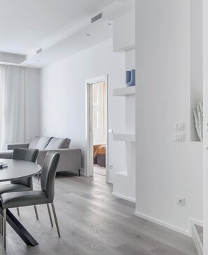 Interior - Exclusive and new apartment in Duomo, directly in pedestrian area. (Milano)