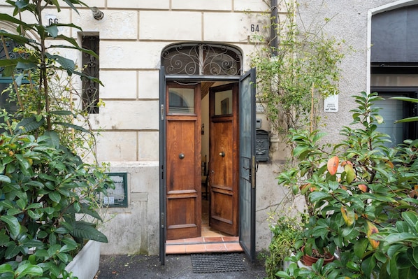 Apartment, 1 Schlafzimmer, barrierefrei, Stadtblick | Eingangsbereich