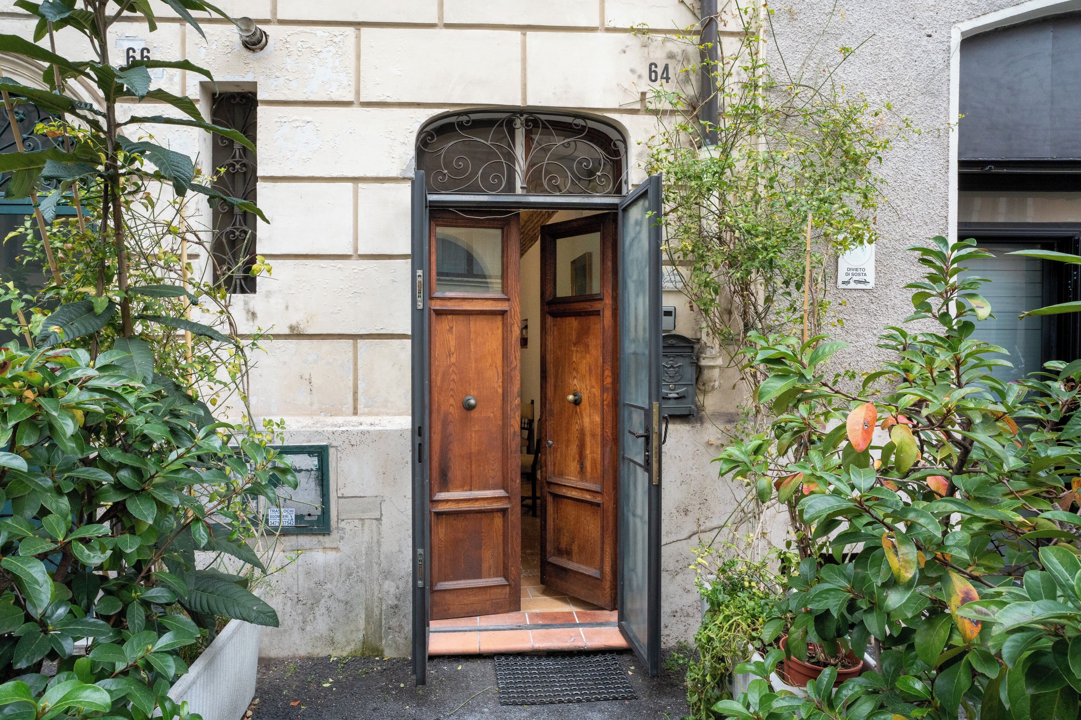 Appartement, 1 chambre, accessible aux personnes à mobilité réduite, vue sur la ville | Entrée de l’hébergement 