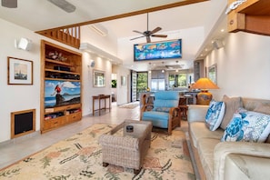 Condo, Multiple Beds (CCV 316 Spacious Top Floor Oceanview ) | Living area