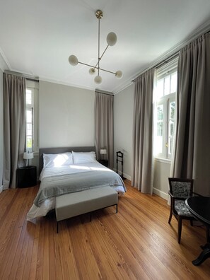 Deluxe Double or Twin Room, Garden View | In-room safe, blackout drapes, iron/ironing board, free WiFi - Casa Villa Julia (Tigre)