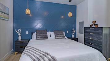 2 chambres, fer et planche à repasser, Wi-Fi, draps fournis