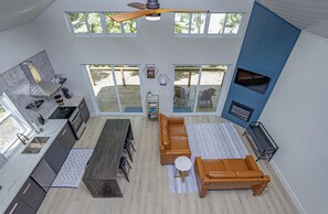 Smart TV, fireplace, books