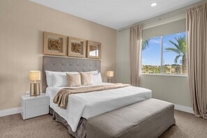 3 chambres, fer et planche à repasser, Wi-Fi, draps fournis