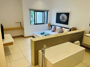 3 Schlafzimmer, Zimmersafe, Schreibtisch, Bügeleisen/Bügelbrett