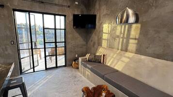 TV connectée, cheminée