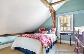2 Schlafzimmer, Schreibtisch, Bügeleisen/Bügelbrett, WLAN