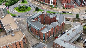 Exterior - 2BR Apt By Eason Stays Short Lets Sheffield (Sheffield)