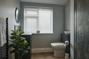 Towels - The Perfect Mix of Comfort & Style | Crown Point (Greater Manchester)