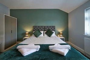 2 Schlafzimmer, Bügeleisen/Bügelbrett, Internetzugang, Bettwäsche