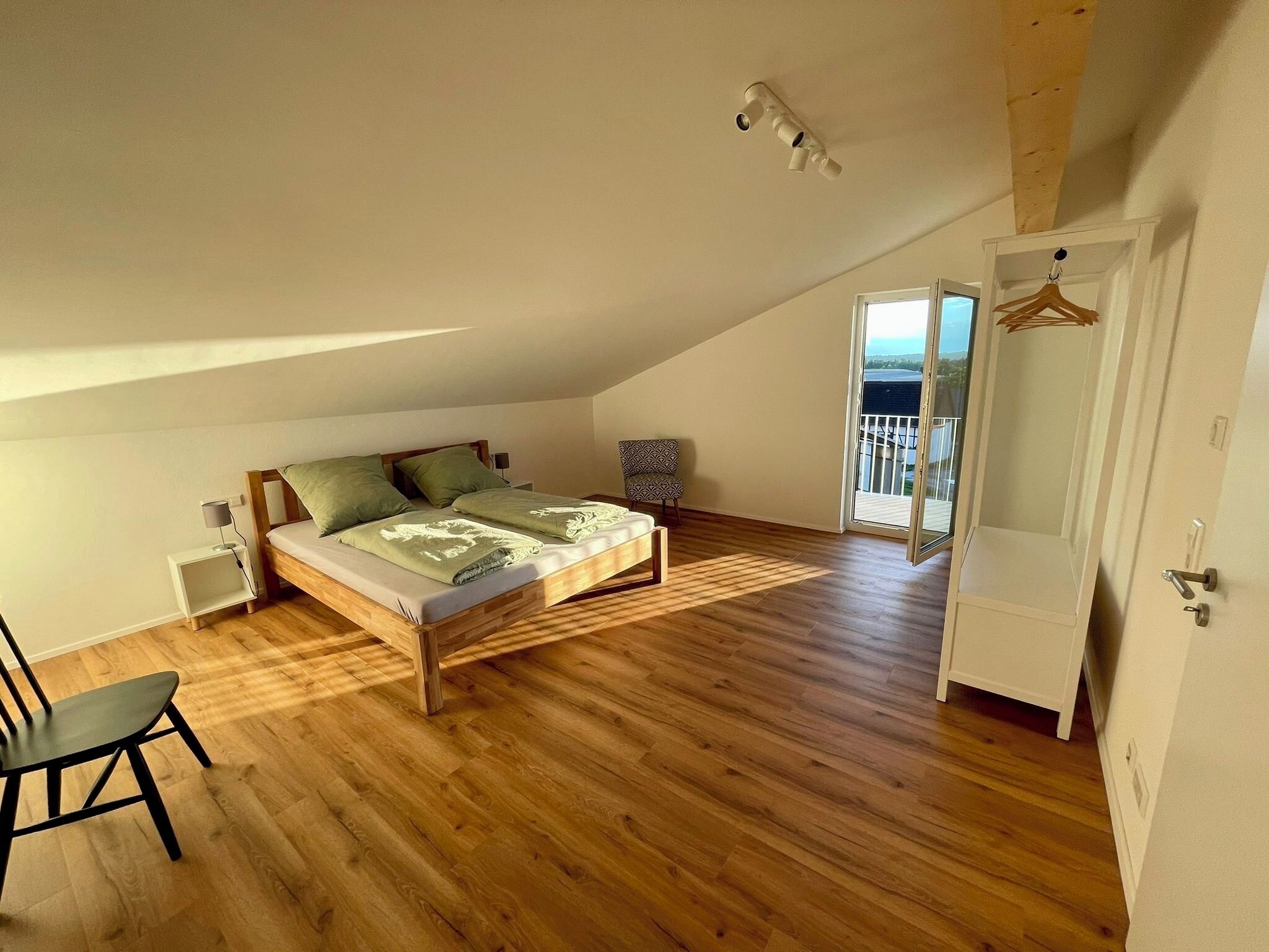 2 Schlafzimmer, Reisekinderbett, WLAN, Bettwäsche