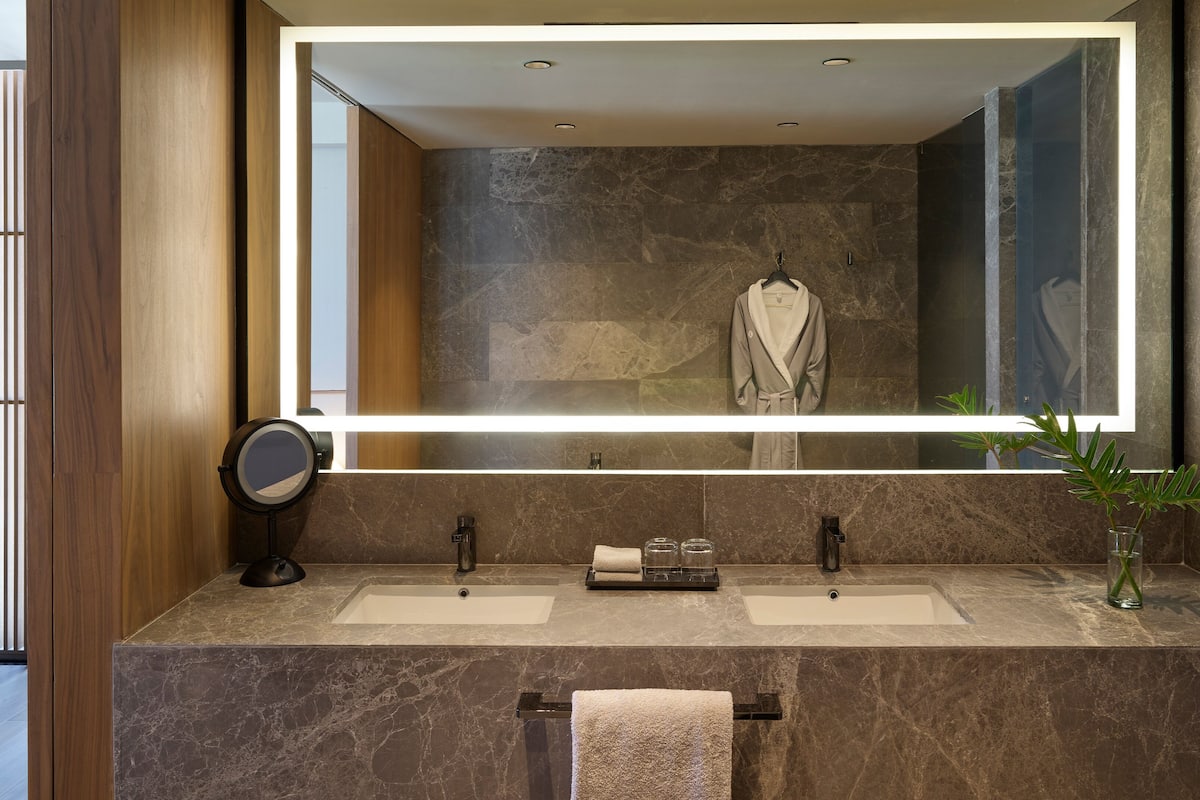 Premium bedding, minibar, in-room safe, individually decorated
