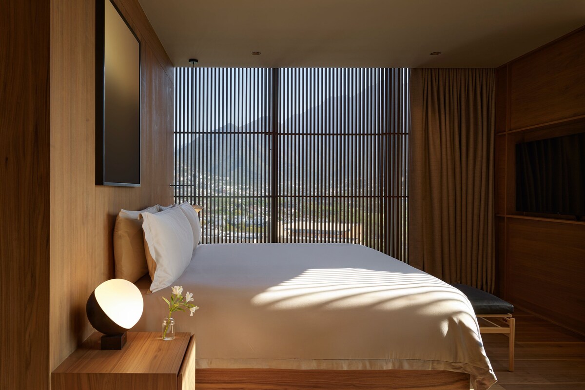 Suite, en coin | Literie de qualité, minibar, coffre-fort, bureau