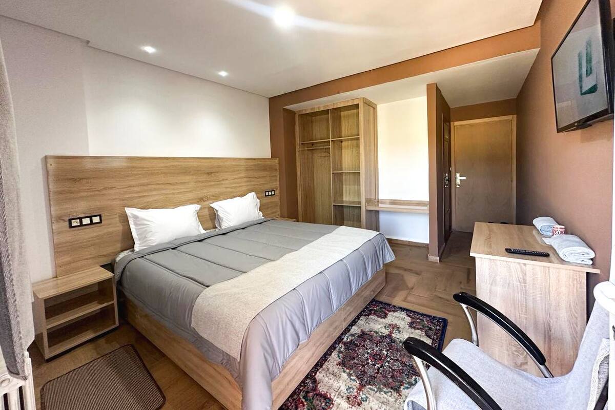 Habitación individual Confort, balcón | Escritorio, espacio para trabajar con un portátil, wifi gratis