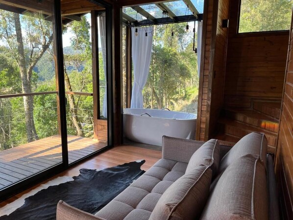 Deluxe huisje, veranda, uitzicht op tuin | 1 slaapkamer, gratis wifi