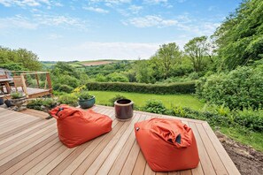 Terrace/patio - 4 Bed in Goodleigh (oc-e29107) (Goodleigh)