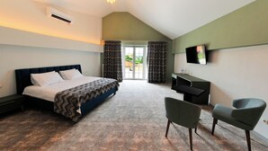 Suite Superior | Minibar, meja kerja, Wi-Fi gratis, dan seprai linen