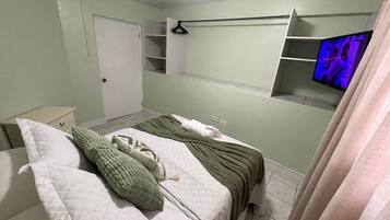 2 dormitoris, planxa i posts de planxar, wifi gratuïta i roba de llit