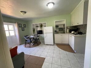 Fridge, microwave, oven, stovetop - Modern North Side Hideaway w/Aircon (Saint John's)