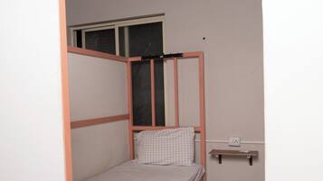 Dormitorio condiviso Economy, vista città | Vista dalla camera