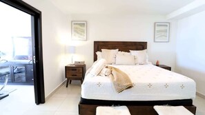 5 bedrooms, iron/ironing board, WiFi, bed sheets - Rosarito Jr Penthouse at La Jolla Excellence (Playas de Rosarito)